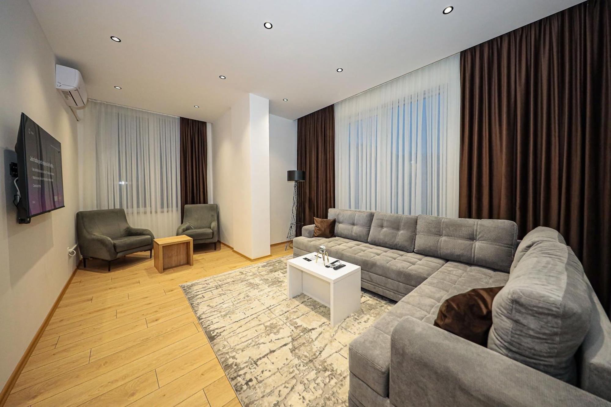 Hotel Prive Peje Luaran gambar