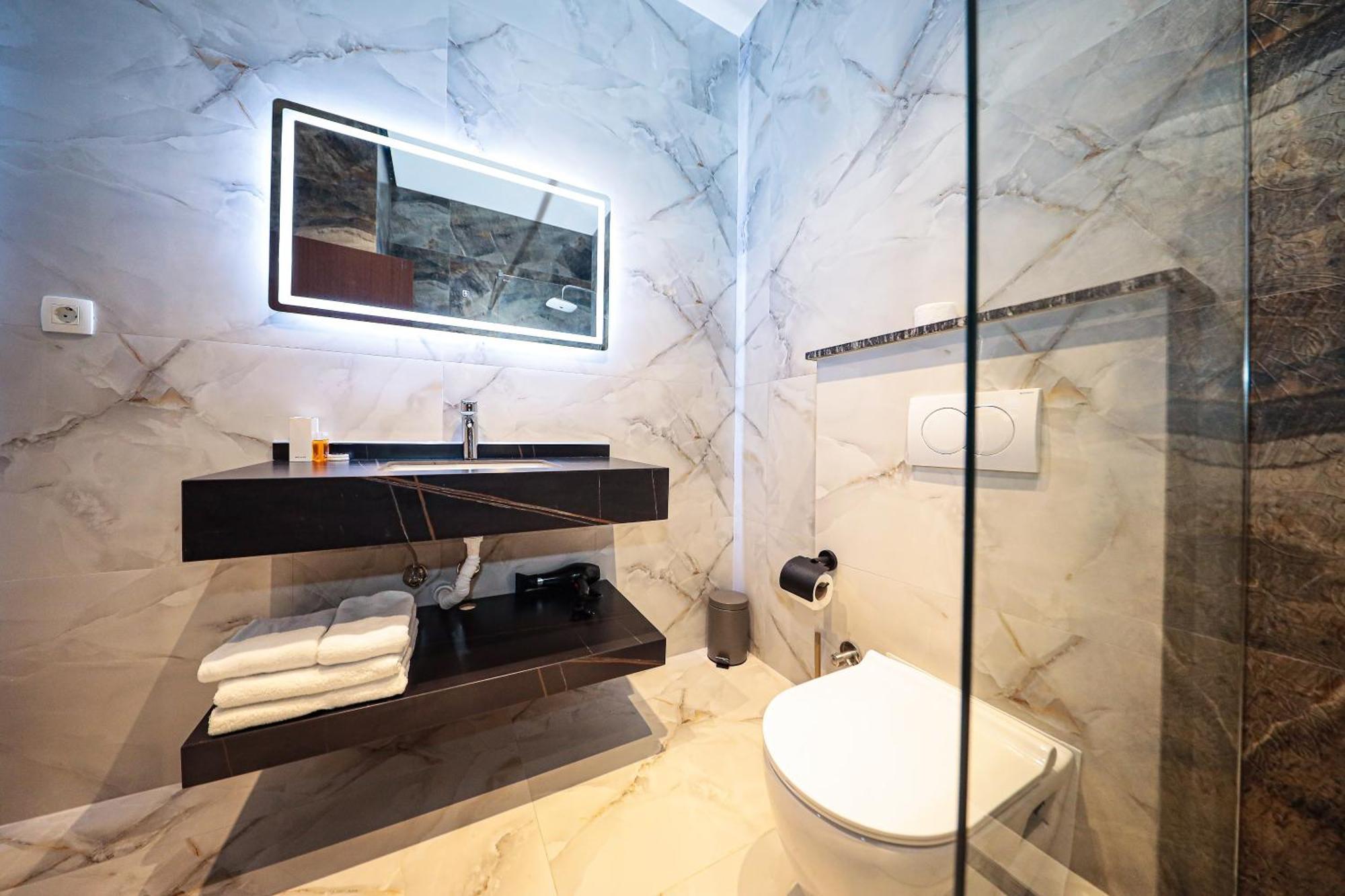 Hotel Prive Peje Luaran gambar