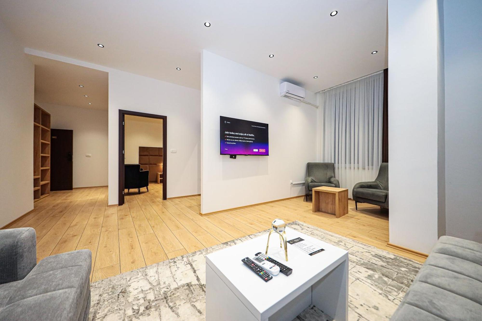 Hotel Prive Peje Luaran gambar
