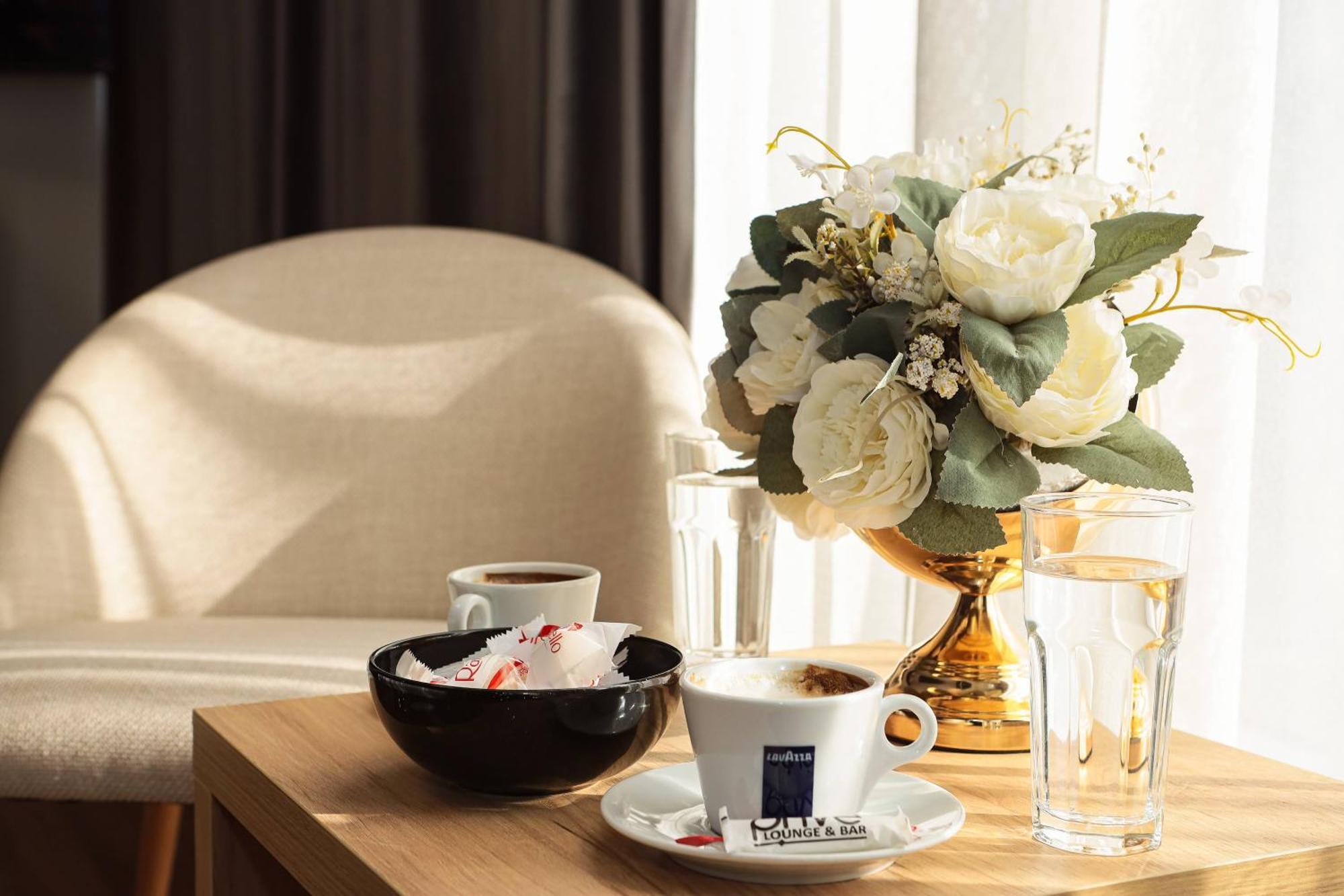 Hotel Prive Peje Luaran gambar